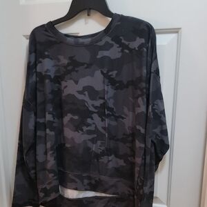 Womens Avia Dark Camo Long Sleeve Teeomems Size Xl